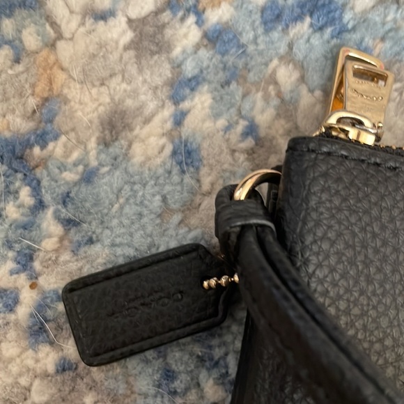 🦄 EUC Coach wristlet - Picture 3 of 7